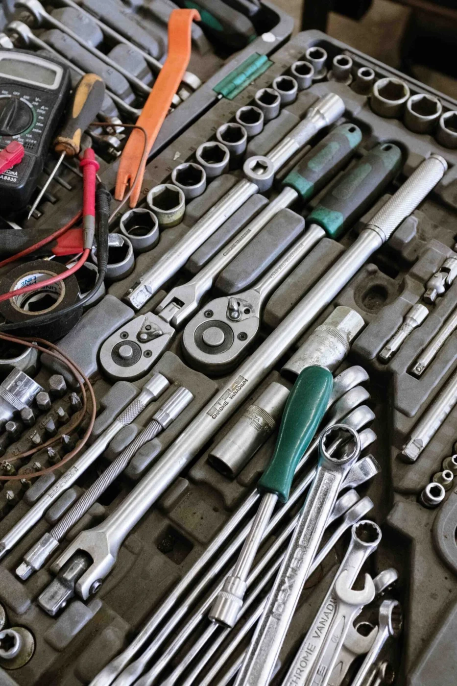Tools and components used for equipment maintenance